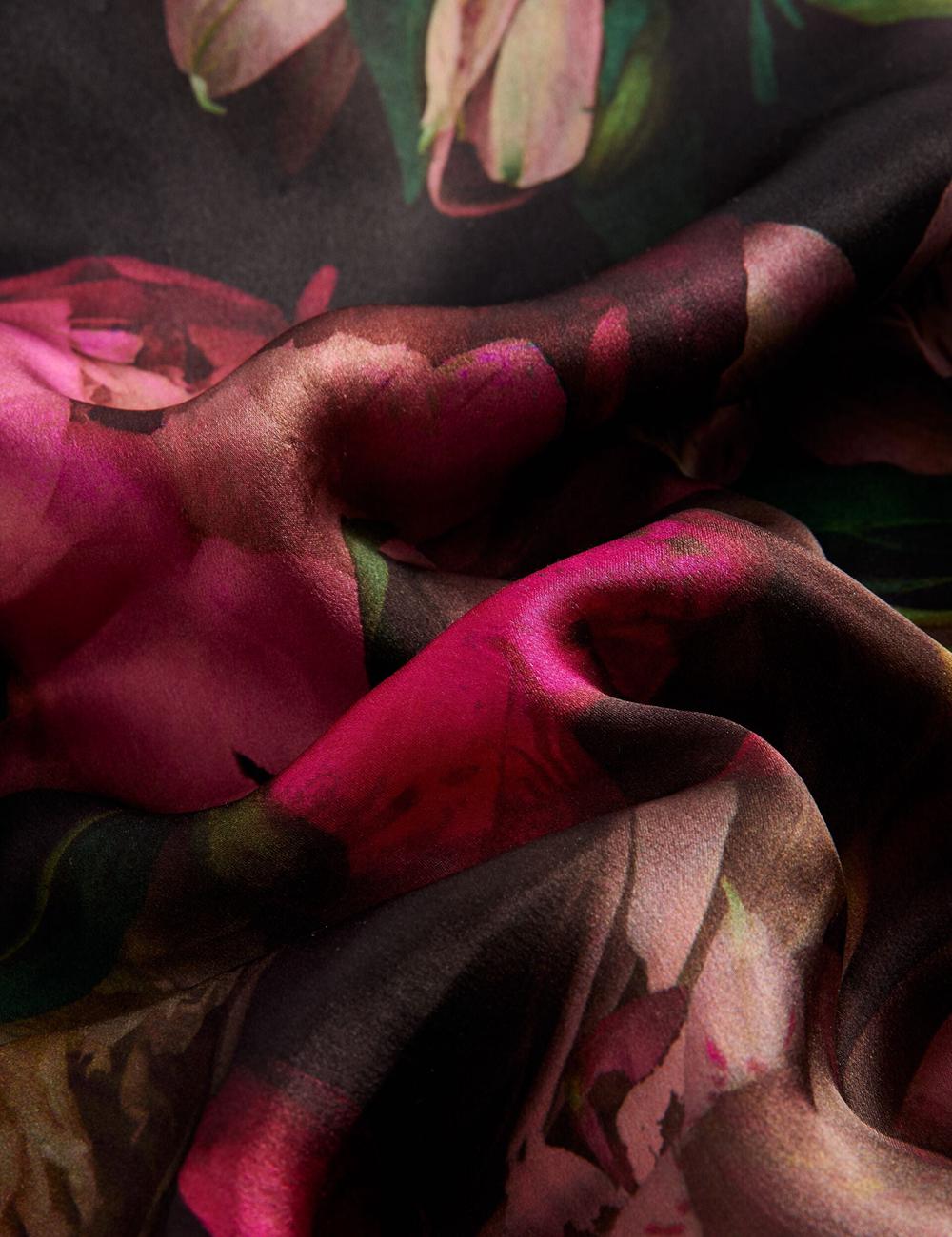 Black Ted Baker LEEEAA - Printed Silk Satin Square Women Scarves | Ireland  2068-KIDCG