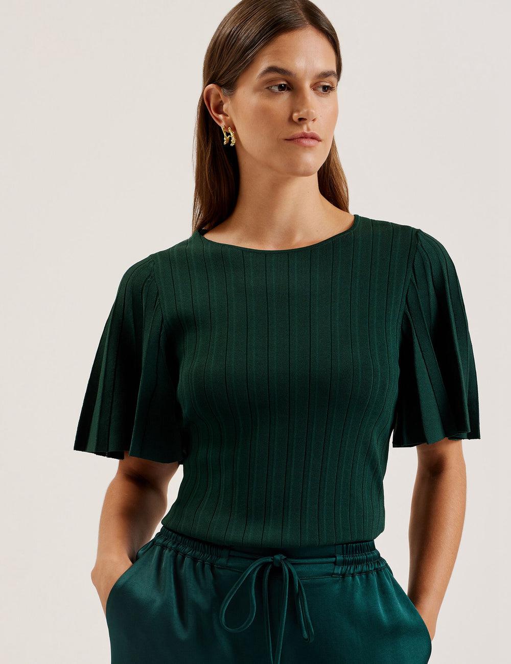 Dk-Green Ted Baker IIVANNA - Ribbed Knit Top With Fluted Short Sleeves Women Jumpers | Ireland  6319-PESTX