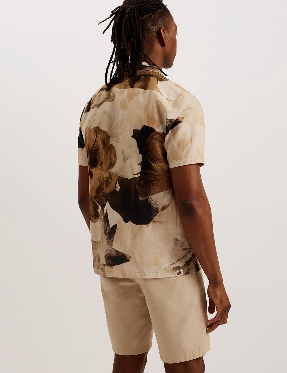 Ecru Ted Baker HENRIS - Short Sleeve Relaxed Floral Print Men Casual Shirts | Ireland  4563-ZHSKR