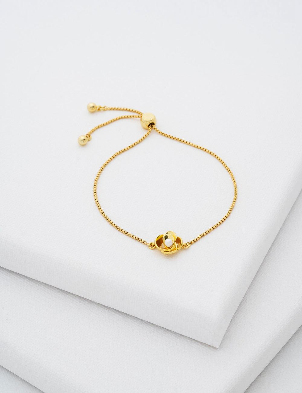 Gold Ted Baker FLORIE - Pearl Flower Adjustable Chain Women Bracelets | Ireland  5926-YVRXI