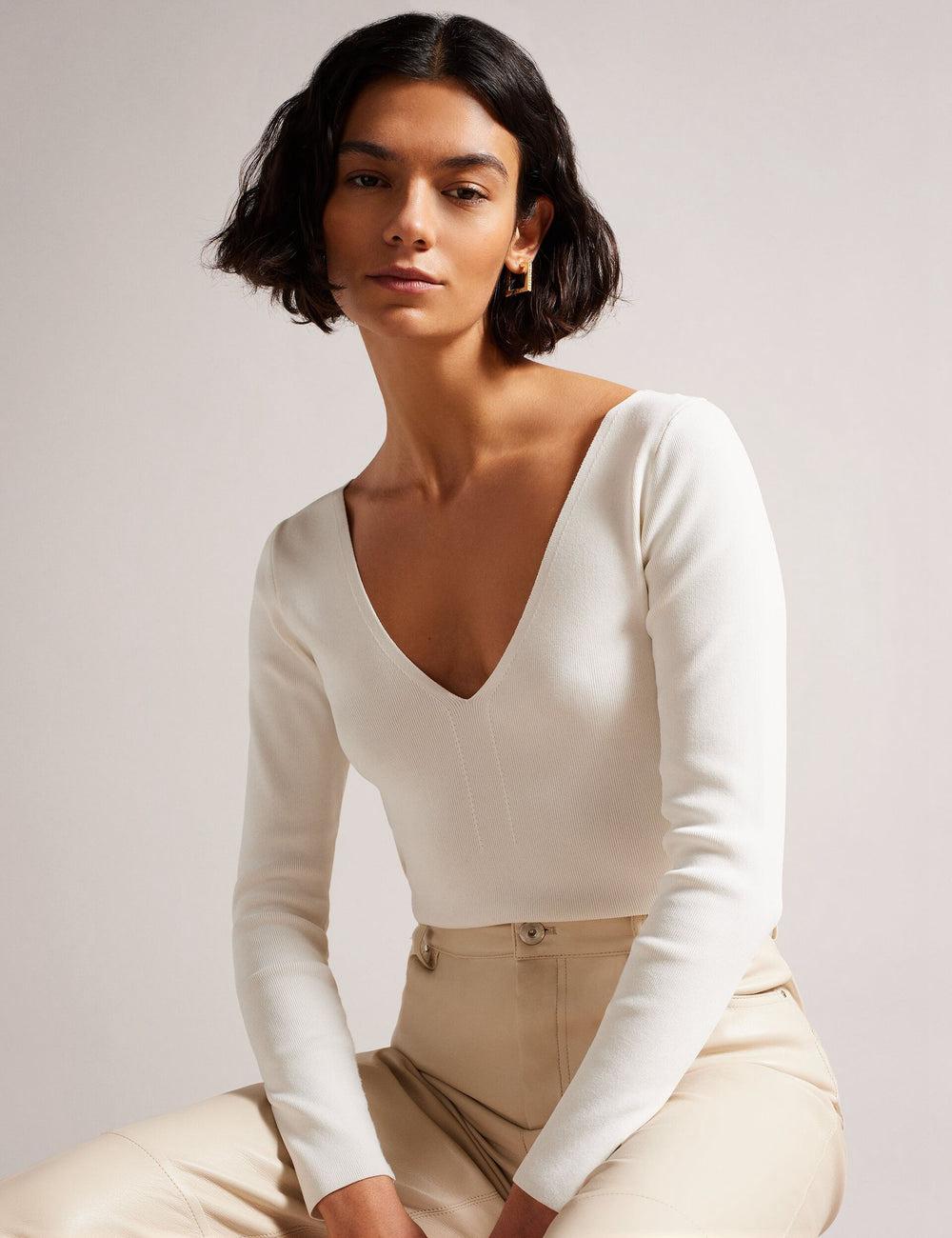 Ivory Ted Baker CILESTE - Fitted V-Neck Long Sleeve Knit Top Women Jumpers | Ireland  6375-KVZQO