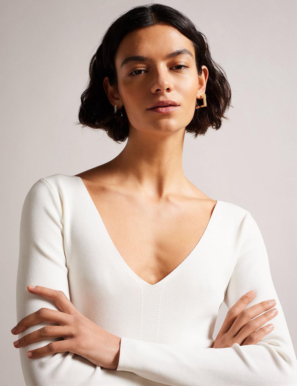 Ivory Ted Baker CILESTE - Fitted V-Neck Long Sleeve Knit Top Women Jumpers | Ireland  6375-KVZQO