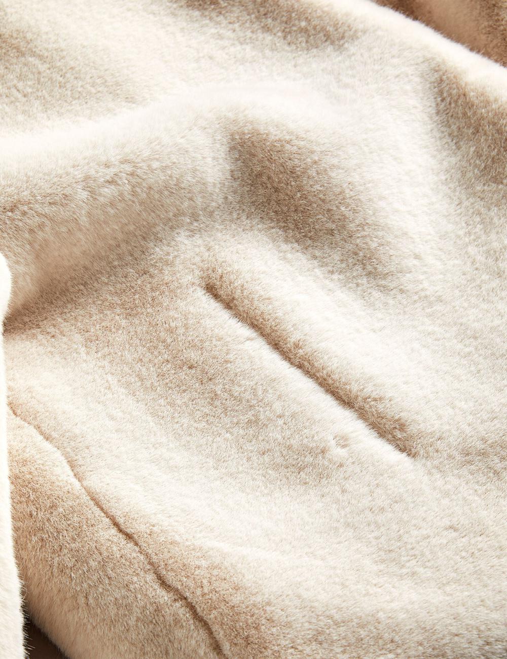 Ivory Ted Baker LILIAM - Faux Fur Collared Short Coat Women Jackets | Ireland  5739-UPRGS