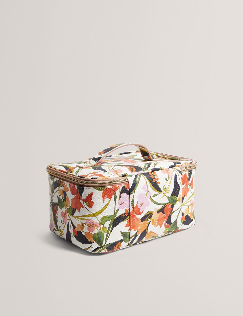 Nat-White Ted Baker LOUISII - Floral PU Top Handle Large Women Wash Bags | Ireland  5602-OHJCZ