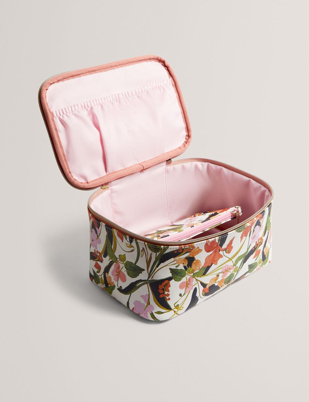 Nat-White Ted Baker LOUISII - Floral PU Top Handle Large Women Wash Bags | Ireland  5602-OHJCZ